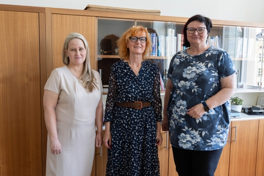 Zleva Eva Váňová, Marta Kolaříková a Vladimíra Kocourková
